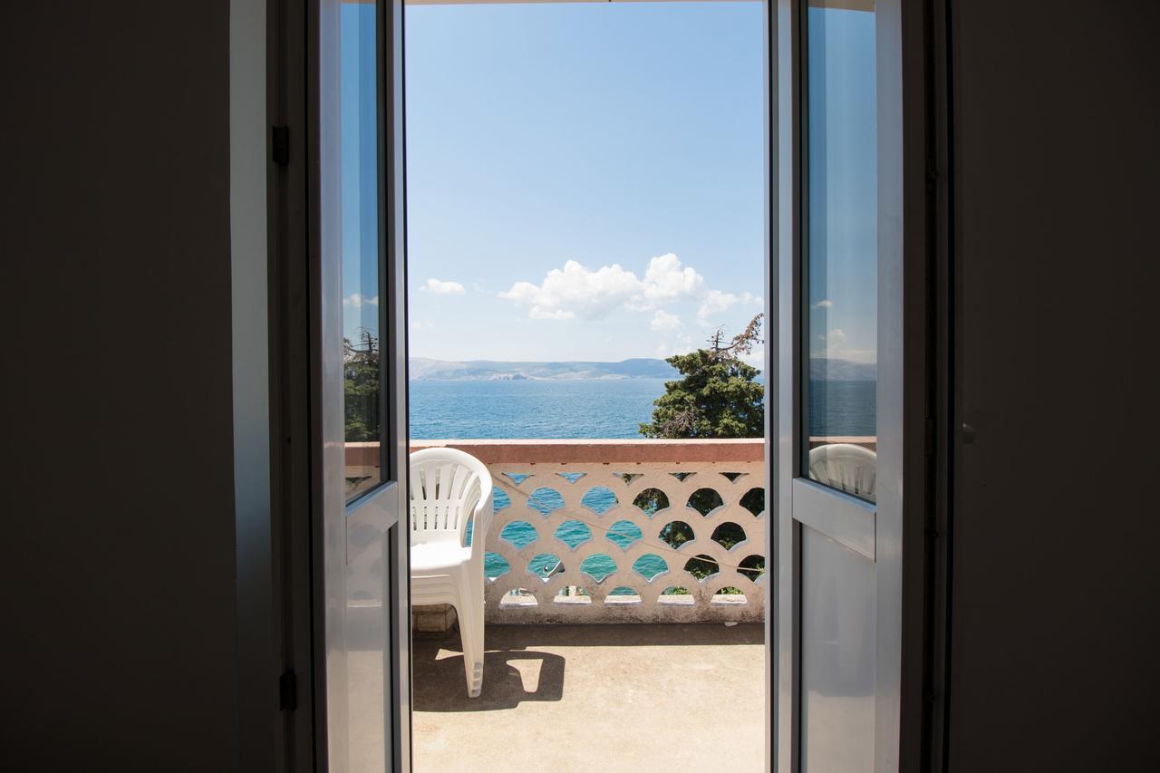 Apartments Josip By The Sea Novi Vinodolski Exteriör bild